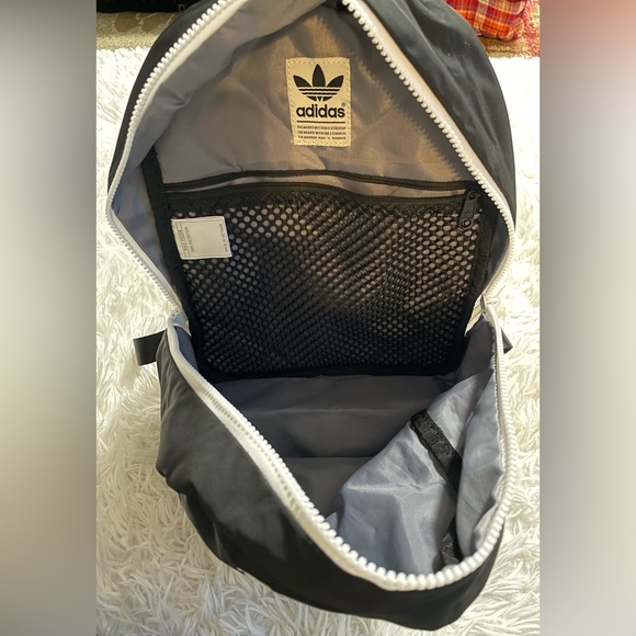 Adidas Logo Black White Mini Backpack Zip Top 2 Front Pocket Mesh Pouch Sports - Picture 7 of 12